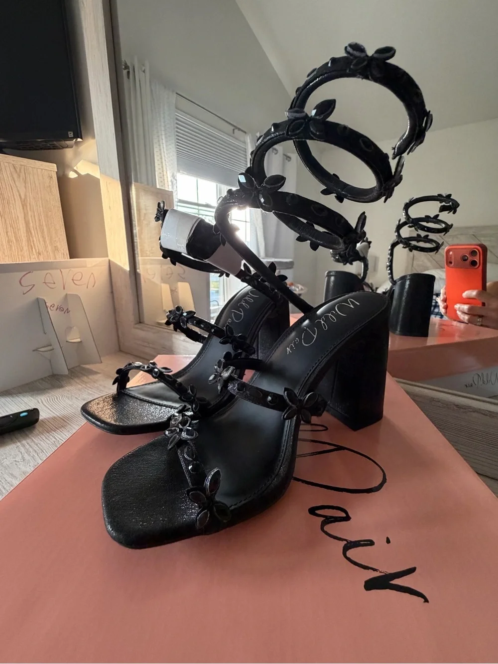 Block Heel Sandals / Black / 5.5